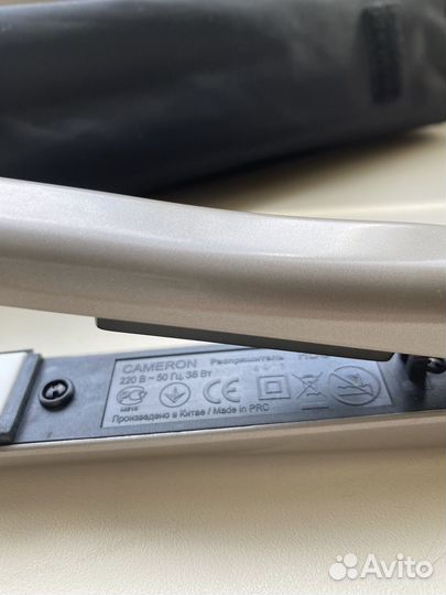 Утюжок-выпрямитель для волос профессиональный