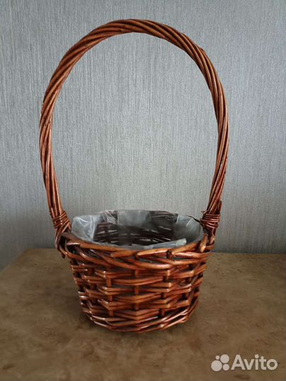 Корзина плетеная