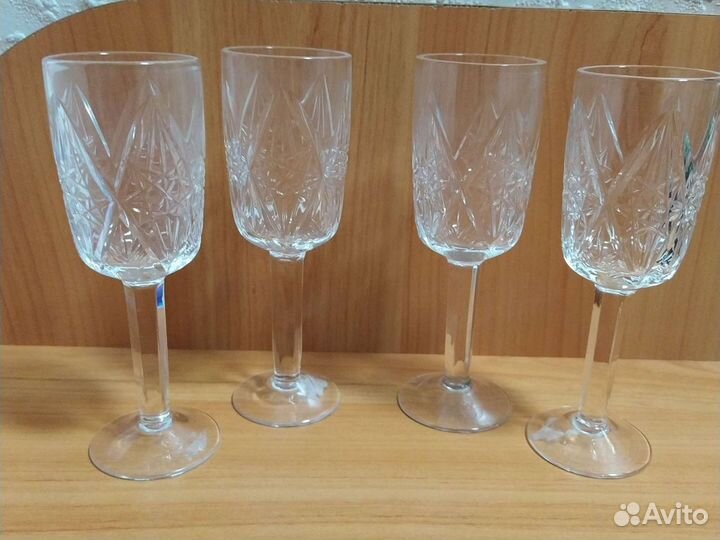 Хрустальные бокалы