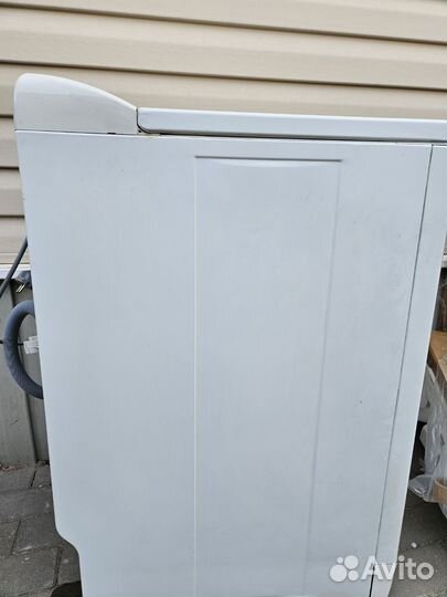 Стиральная машина с вертикальной загрузкой