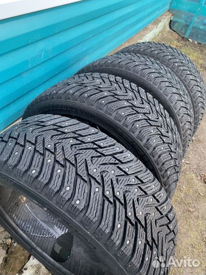 Nokian Tyres Hakkapeliitta 8 225/45 R19