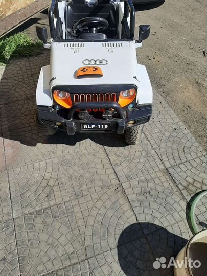 Детский электромобиль jeep