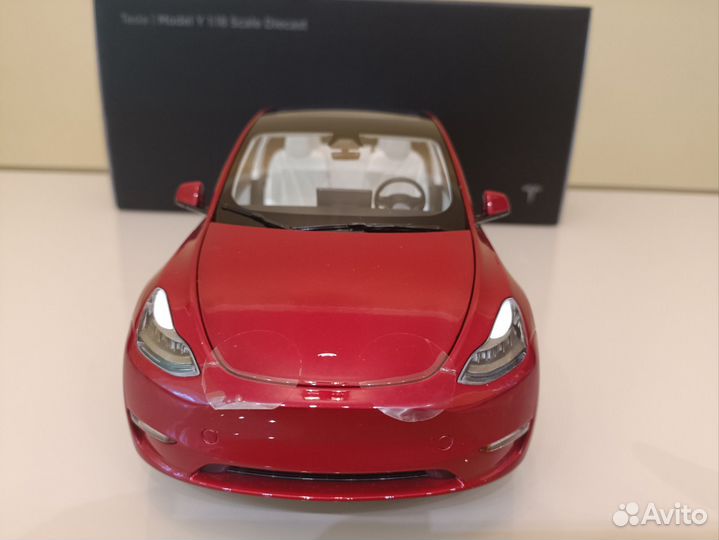 Tesla Model Y I (20-24г) Красный 1:18