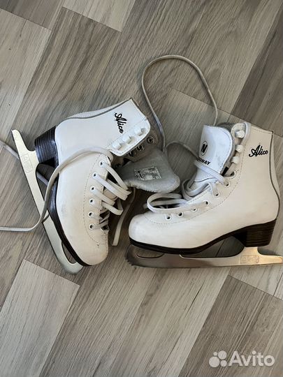 Коньки детские