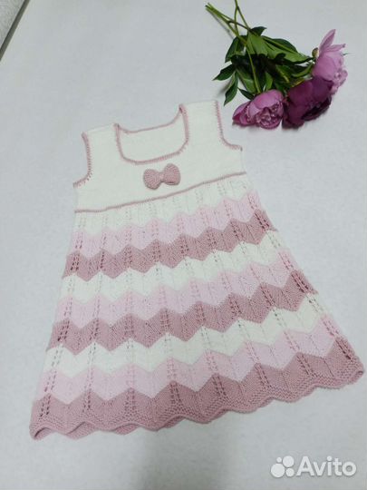 Платье вязаное на девочку 2-3 лет