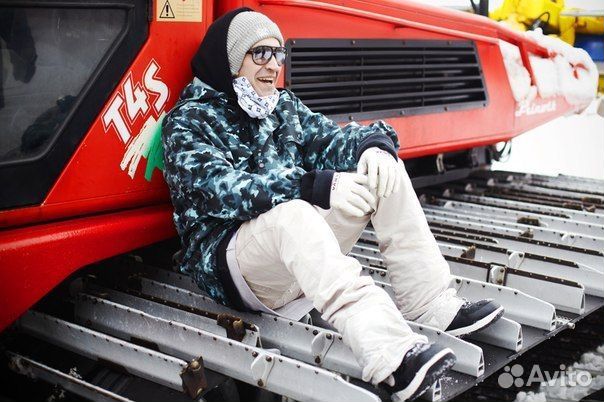 Инструктор тренер по сноуборду и горным лыжам