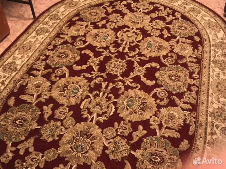 Ковер шерстяной новый