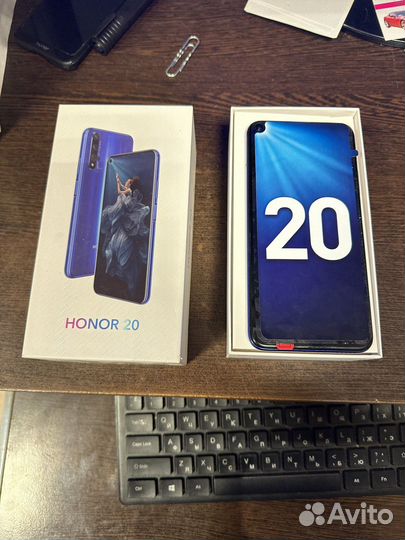 Телефон honor 20