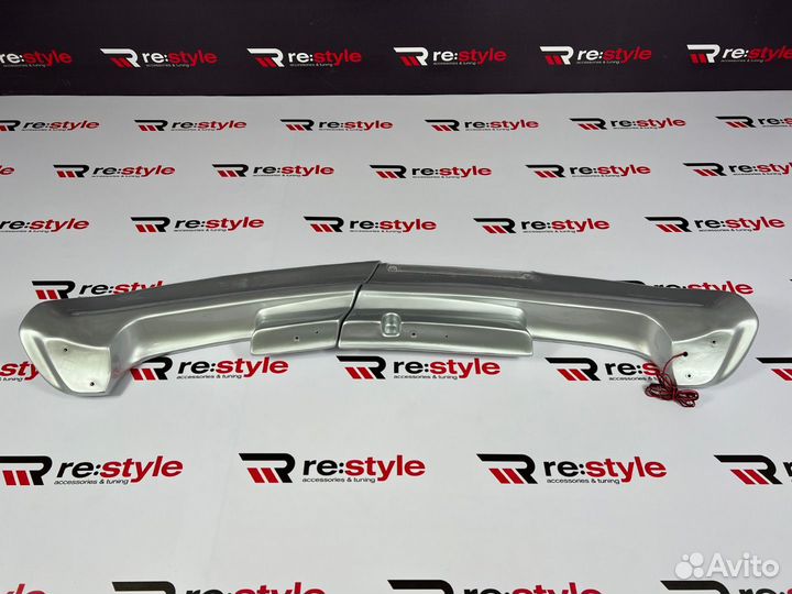 Спойлер Toyota Land Cruiser 105 D1557