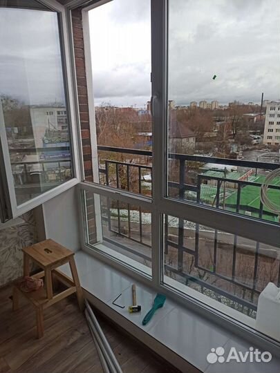 Замена разбитых стеклопакетов на окнах