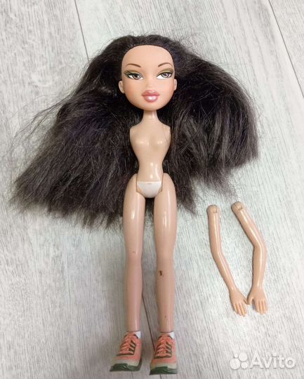 Кукла Bratz