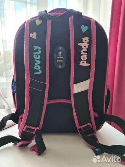 Рюкзак(школьный портфель)