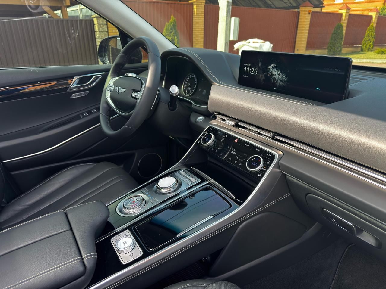Genesis GV80: фото из отзыва