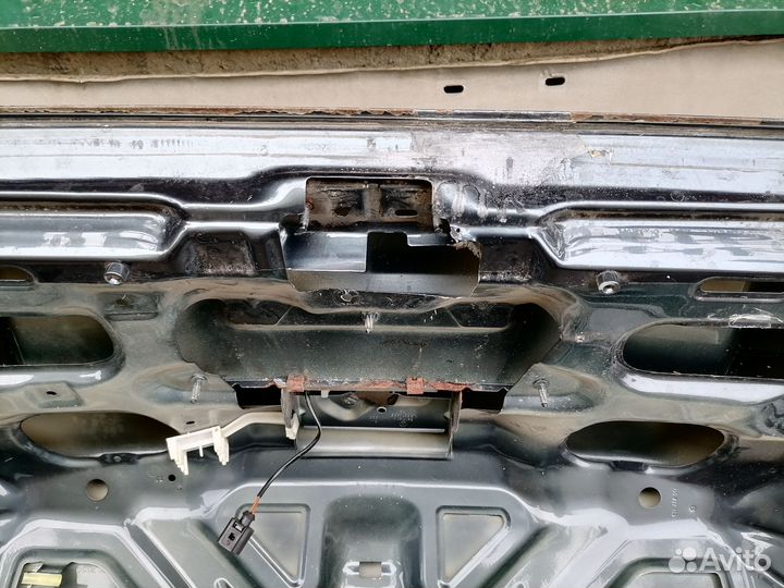 Крышка багажника для VW Bora 1997-2005