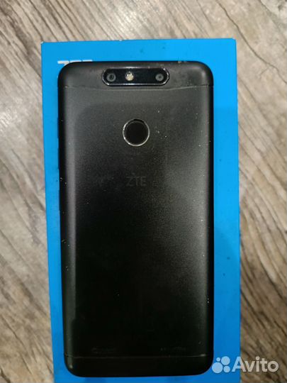 ZTE Blade V8 mini, 3/32 ГБ