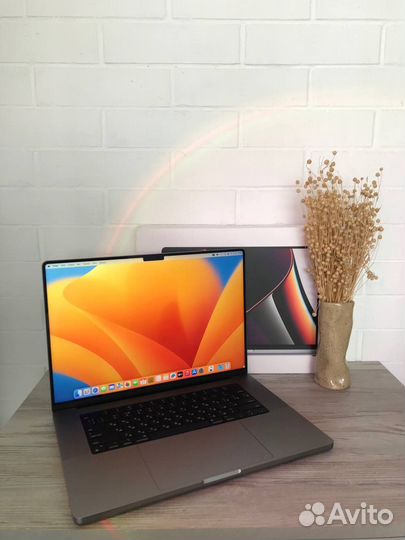 Macbook pro 16 2021 m1 Pro 16gb 1tb