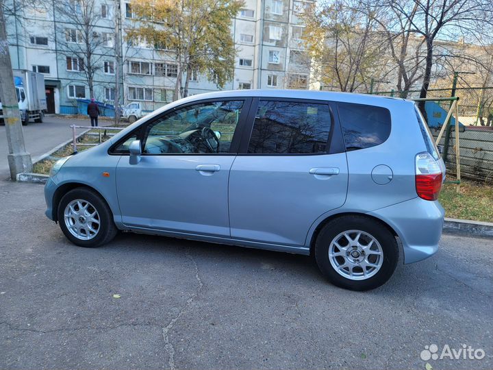 Honda Fit 1.3 CVT, 2004, 173 400 км