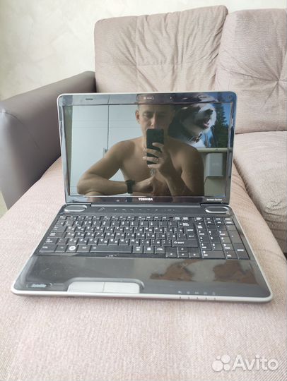 Ноутбук toshiba i3 8Gb озу SSD 256