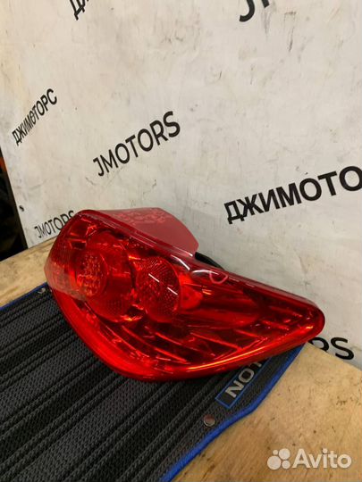 Фонарь задний правый Peugeot 307 хэтч рестайлинг