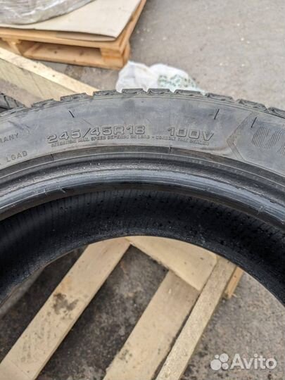 Goodyear UltraGrip Performance 245/45 R18 100V