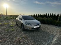 Opel Astra 1.6 AT, 2012, 258 000 км, с пробегом, цена 849 000 руб.