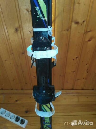 Лыжи Ski Race пластиковые 130см. Новые с палками
