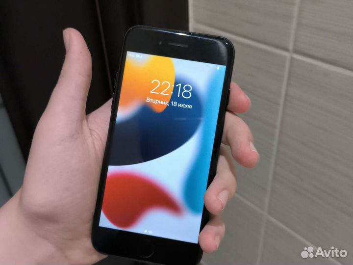 Телефон iPhone 7