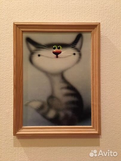 Забавный котик и букет