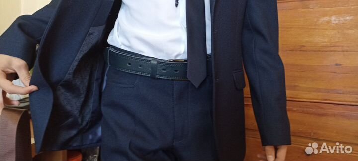 Мужской кожаный ремень ручной работы