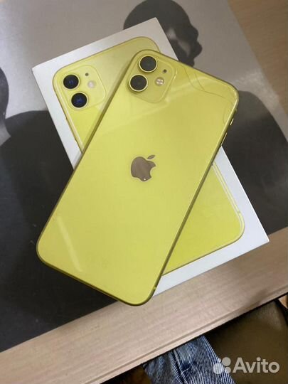 Телефон iPhone 11