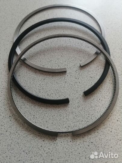 Прокладки крышки клапанов Jeep WK2 EXF 3.0 diesel