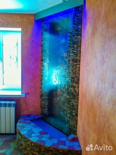 Декоративные водопады по стеклу и зеркалу