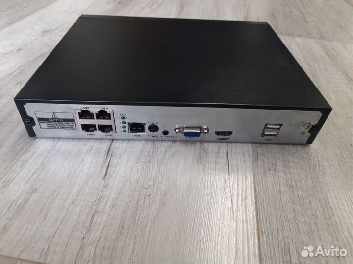 Trassir NVR 1104P v2