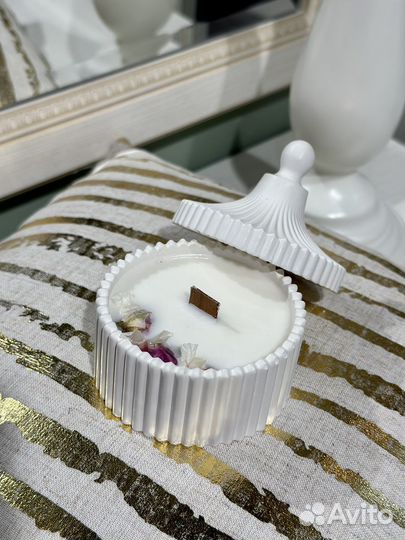 Свеча в шкатулке ручной работы