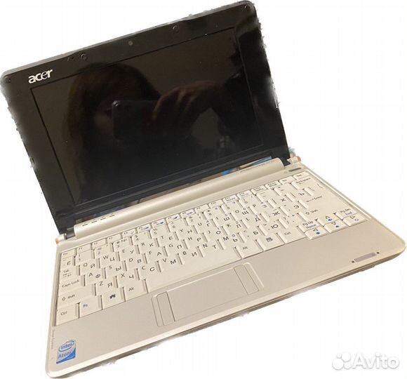 Acer aspire one