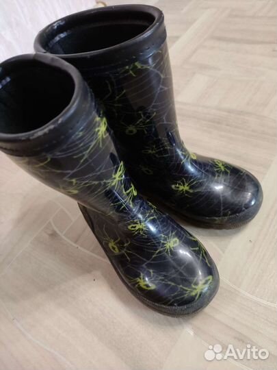 Резиновые сапоги