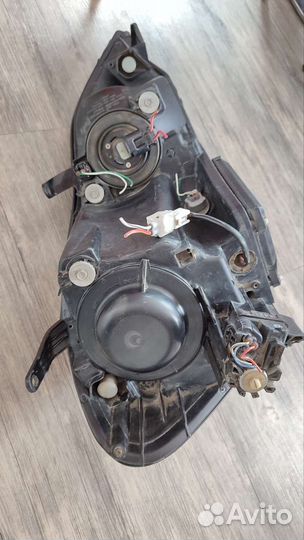 Фара toyota ipsum