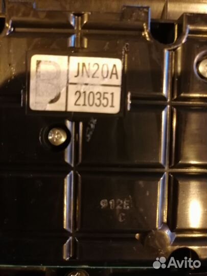 Консоль магнитофона 28395JN20C Nissan Teana J32