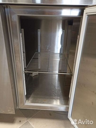 Холодильный стол