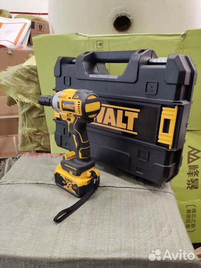 Набор DeWalt 2в1: Гайковерт 330 Нм + Болгарка 125 мм, 21V, 2 АКБ