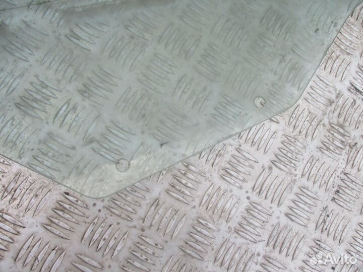 Стекло двери передней левой Opel Antara