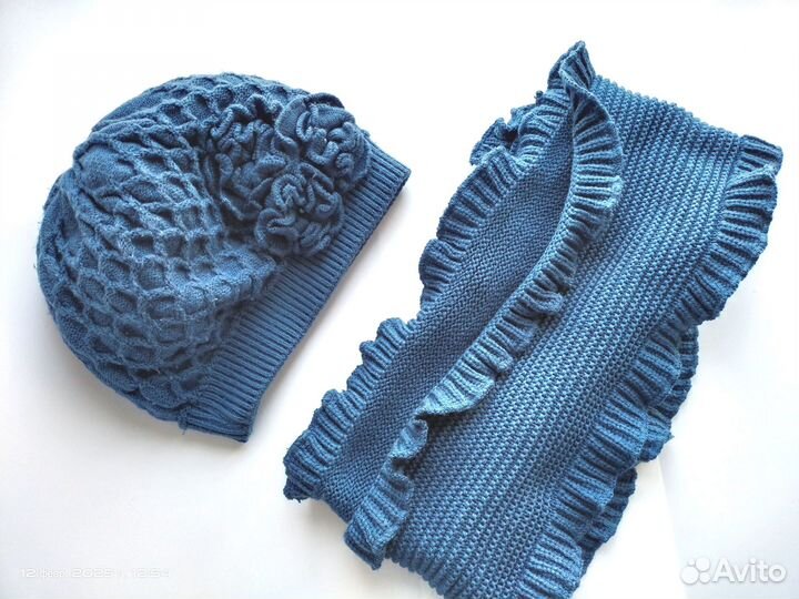 Женская шапка и берет с шарфами на весну