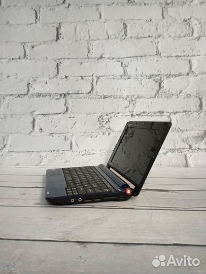 Компактный нетбук