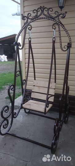 Детские качели уличные