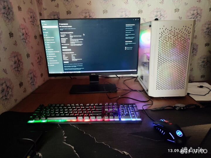 Настольный компьютер в сборе