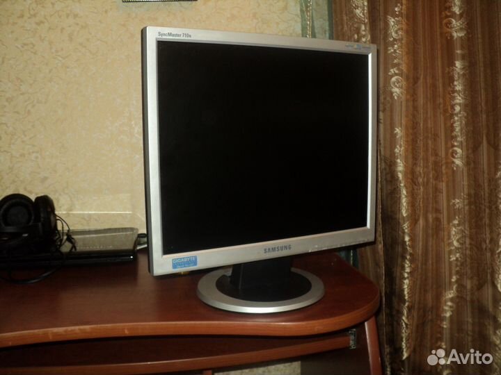 Монитор ЖК samsung