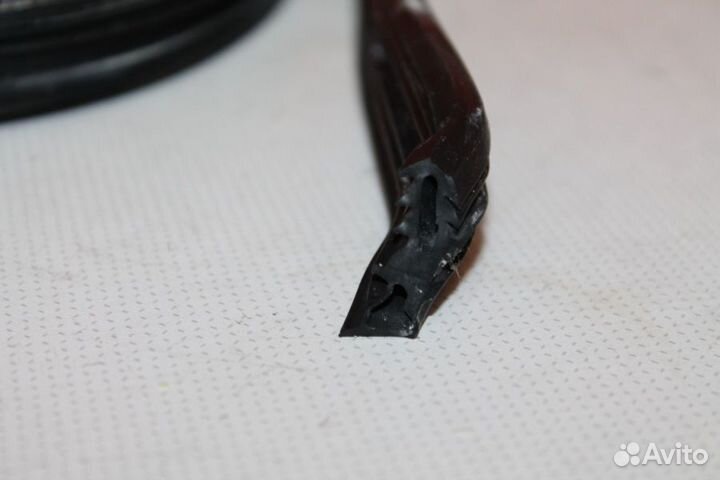 Уплотнитель двери Bosch 263096 бу. 2048