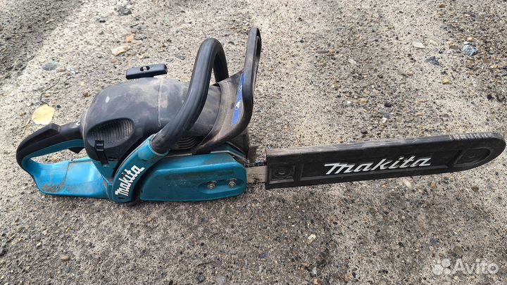 Бензопила Makita