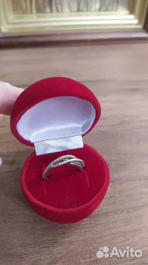 Серебряное кольцо