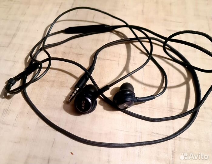 Наушники AKG samsung galaxy s